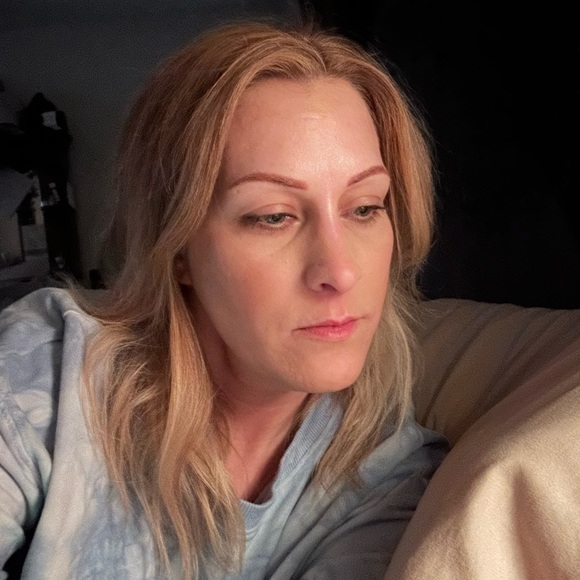 Meet your Posher, Shannon - Picture 2 of 9